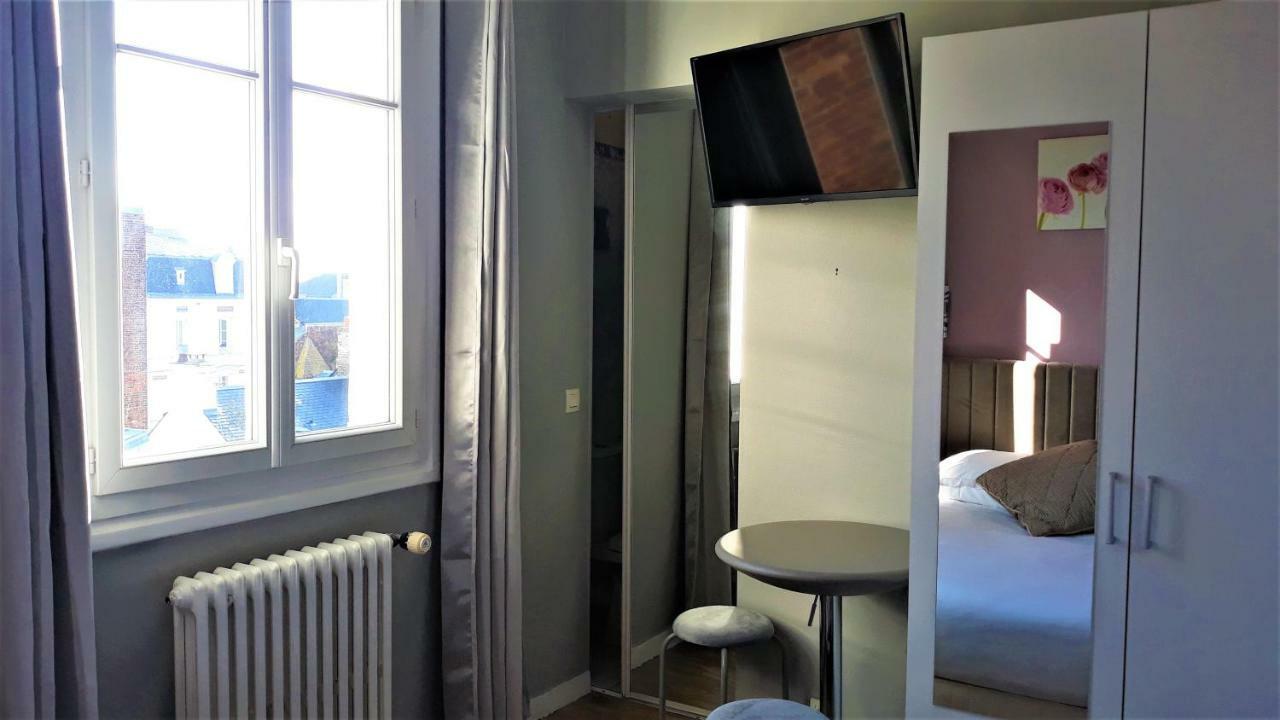 Hotel Le Reynita Трувил сюр Мер Екстериор снимка